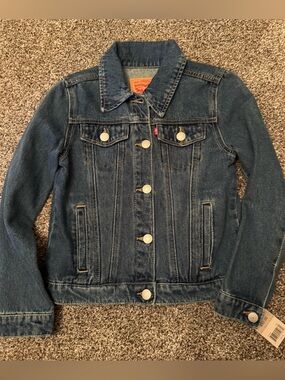 Levi's Girl's Denim Jacket Medium Dark Wash Size small NWT